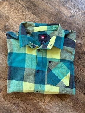 Quiksilver Teal, Yellow & Dark Green Plaid Button-Down Shirt